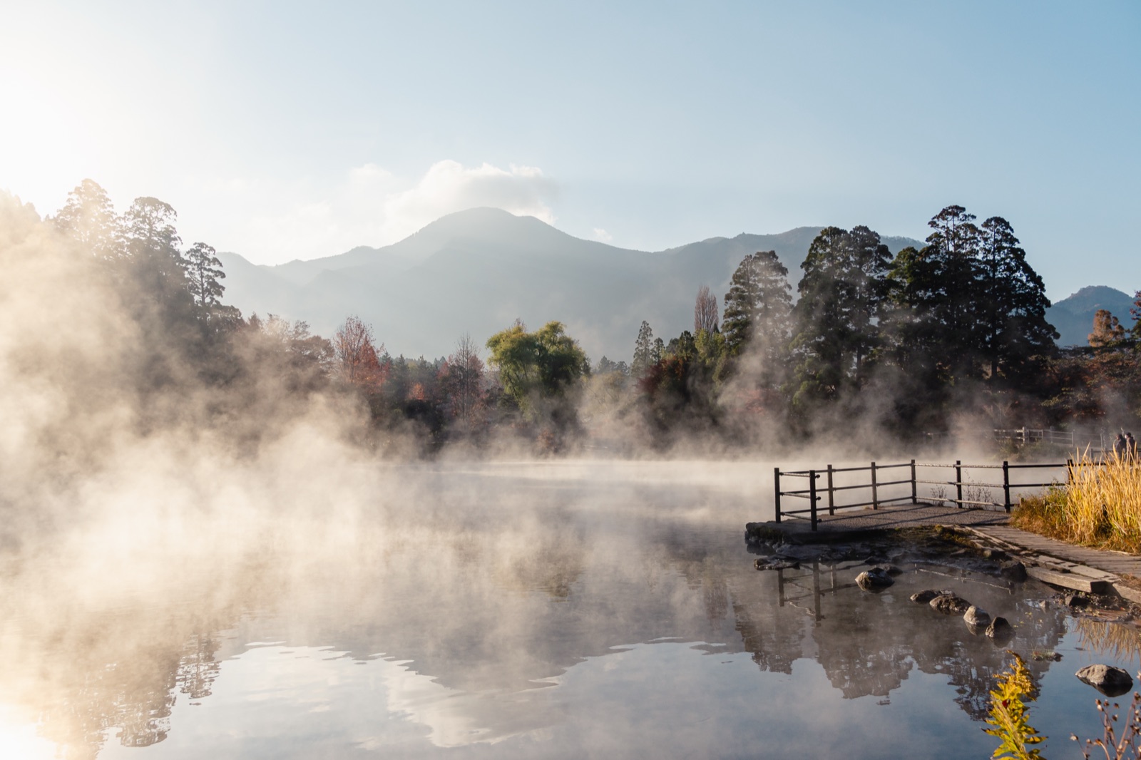 Règles des onsen au Japon : étiquette, tatouages et comment se lancer