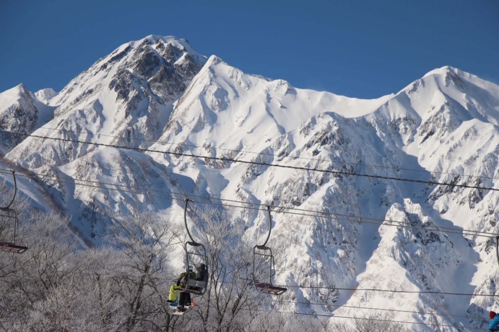 Skifahren Japan 2026/27: Praktischer Guide zu Niseko, Hakuba und dem echten Pulverschnee