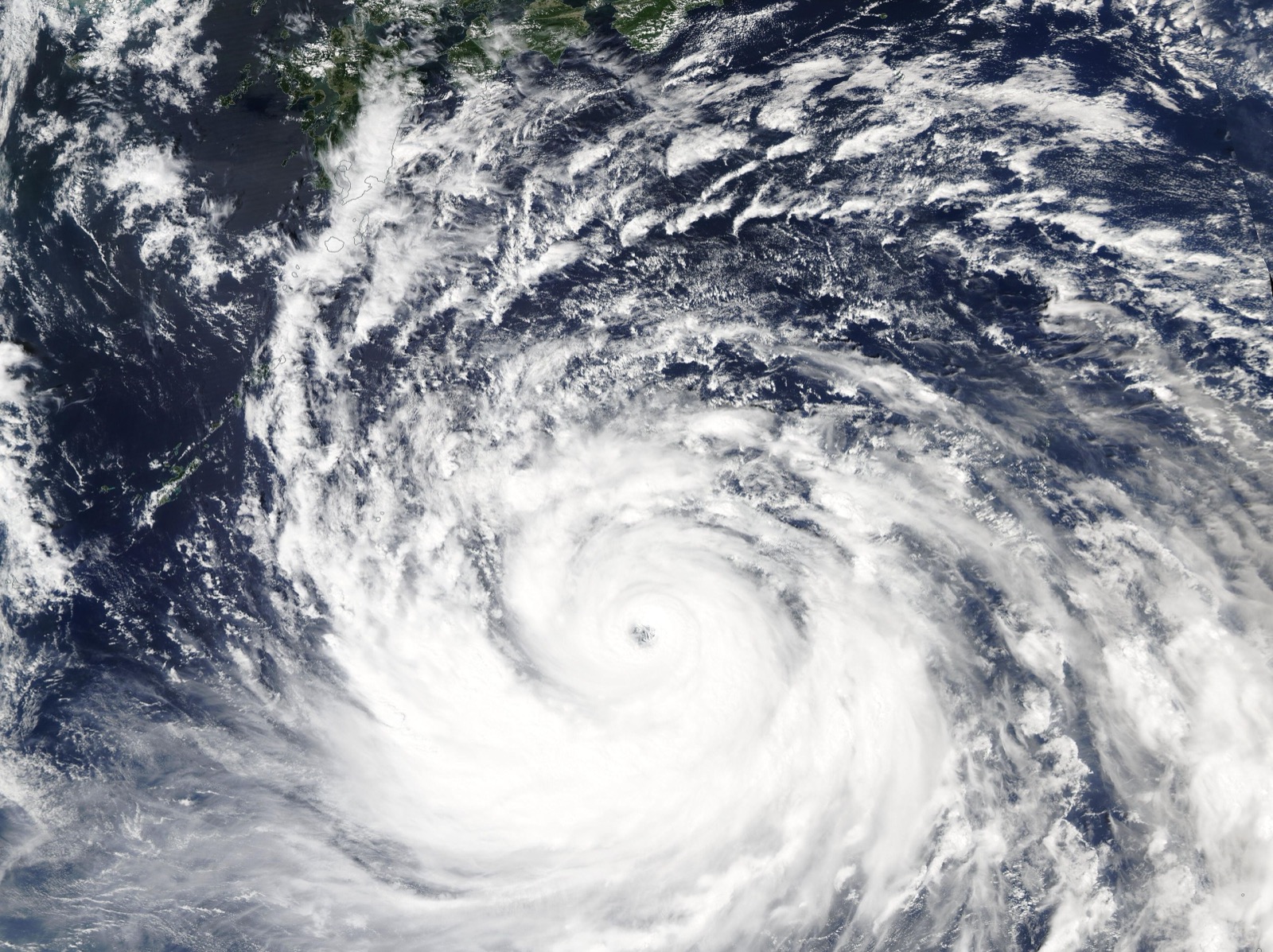 Typhon Japon 2026 : prévisions, saison et itinéraire résilient pour un voyage en toute sécurité
