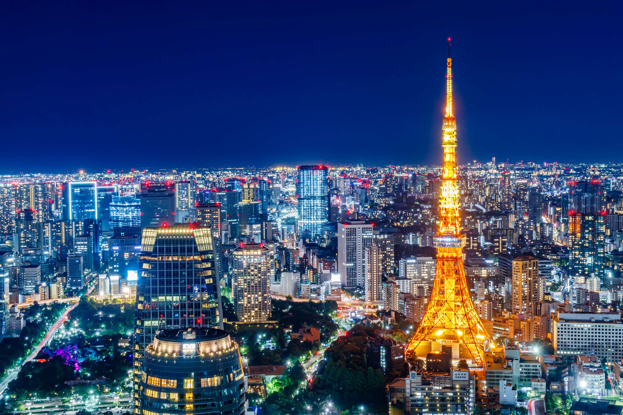 Tokio de noche: miradores, neones y bares para tu viaje a Japón